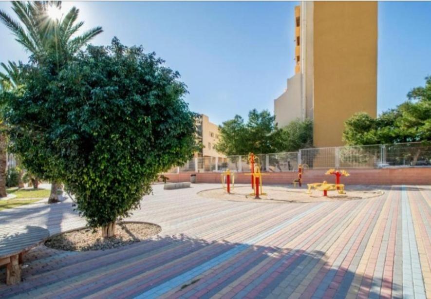 Apartamento Los Gases Torrevieja Exterior foto